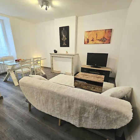 Apartment Le Dechelette 2, Cosy En Plein Centre *